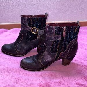 Spring Step L’Artiste Cienna Gray Metallic Colorful Tweed Leather  Booties